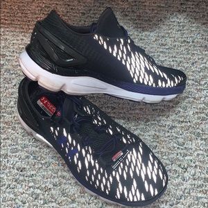 UA Gemini 2 sneakers! REFLECTIVE